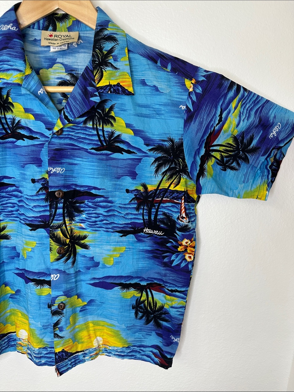 Royal Hawaiian Creations Kids Blue & Yellow Tropical Palm Tree Button-Down Shirt